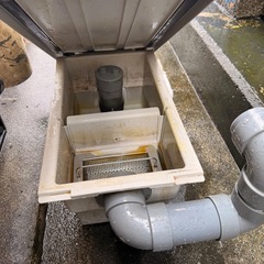 奄美 【使用2年・洗浄済】前澤化成工業 グリーストラップ GT-7FTA（床置き型）の画像