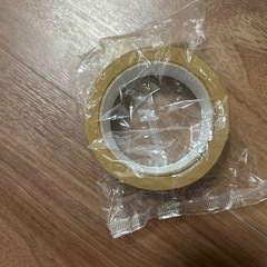 新品未使用未開封品、イエロータイプのガムテープの画像