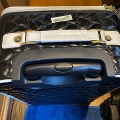 スーツケースの画像