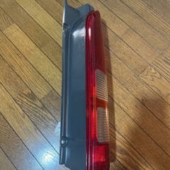 200系　ハイエース　テールランプ　右の画像
