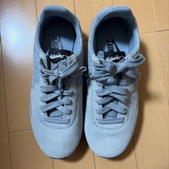 NIKEスニーカー23.5cmの画像