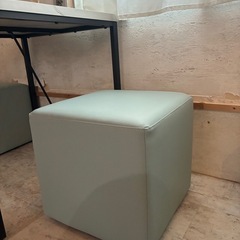 スツール　　椅子　の画像