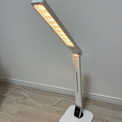 デスク照明の画像