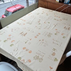 ダイニングテーブルと椅子譲ります！の画像