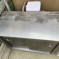 ステンレスキャビネット作業台の画像