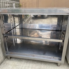 ステンレスキャビネット作業台の画像