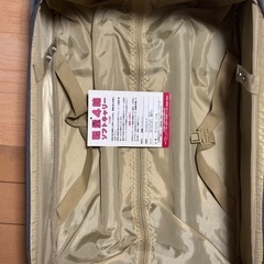 ソフトキャリーケース　　　タイヤ破損の画像