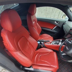 AUDI TT Quattro 3.2 4WD ローダウン 社外マフラーの画像