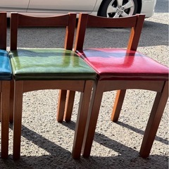 国産コンパクト椅子の画像