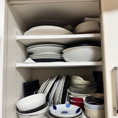 食器棚の画像