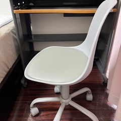 パソコンデスク　学習デスク　椅子セットの画像