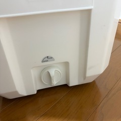 ダイワ(DAIWA) クーラーボックス　３２ℓの画像