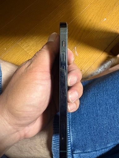 iPhone12Pro売ります