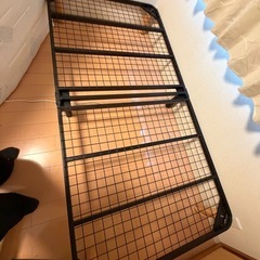 エアウィーヴ ベッドマットレス S03    ベットフレーム付きの画像