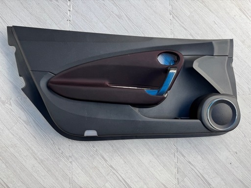 ホンダ　CR-Z zf2 ドアトリム
