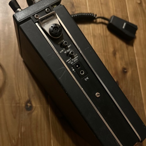 National RJX-601: 本体 ＋ 純正マイク （ポータブル機）