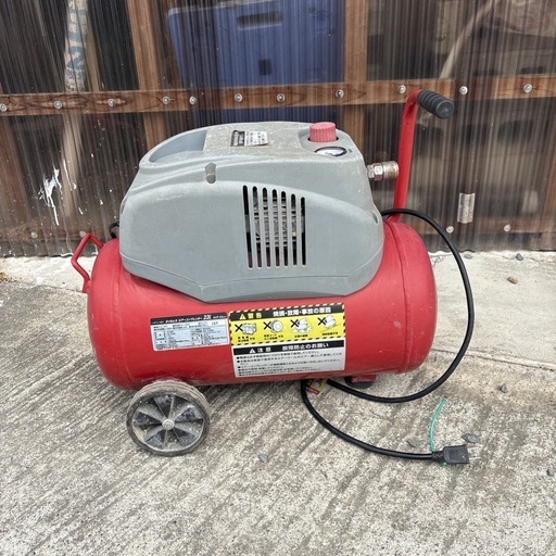 EARTH MAN 100V オイルレス エアーコンプレッサー 22L