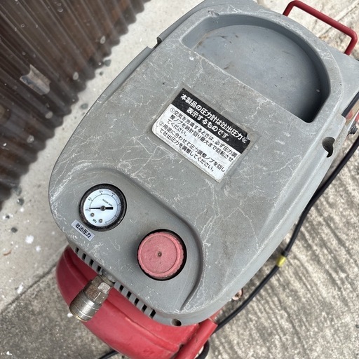 EARTH MAN 100V オイルレス エアーコンプレッサー 22L