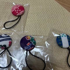 ヘアゴム　くるみボタン沖縄風の画像