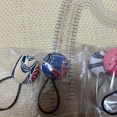 ヘアゴム　くるみボタン沖縄風の画像