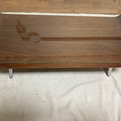 ガラステーブルの画像