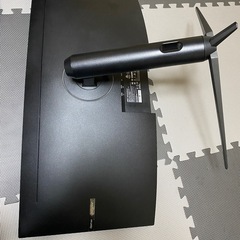 34インチ曲面スクリーンの画像