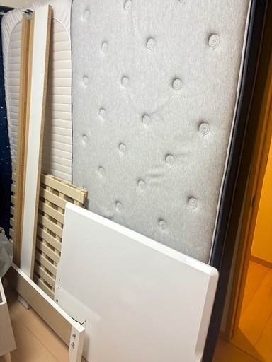 美品配達可能　ニトリ　シングルベッド　マットレス付き　
