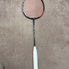 バドミントンラケット　アストロクス100zxの画像