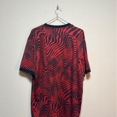 AdidasサイケデリックTの画像