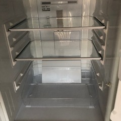 シャープ冷蔵庫137Lの画像