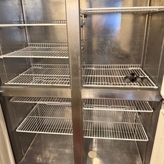 業務用冷凍冷蔵庫　６枚扉の画像