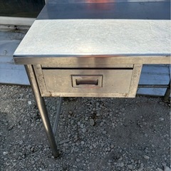 業務用 ステンレス 調理台  幅900×奥600×高800 バックガード付の画像