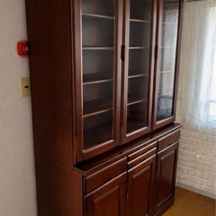 食器棚　の画像