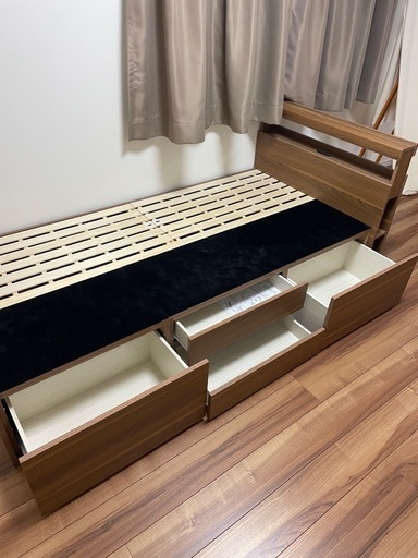 【美品】シングルベッド（現地引き渡し）