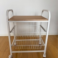 ○キャスターワゴン○の画像