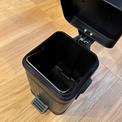 ダストボックス
の画像