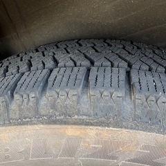 スタッドレスタイヤの画像