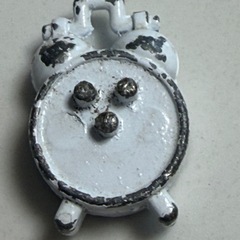 目覚まし時計 チャーム　金属製の画像