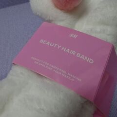 ( M-1273 )H&M エイチアンドエム メイクアップブラシ ヘアバンド セット ２個 ビューティー キット ピンク かわいい 未使用 長期保管品の画像