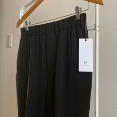 新品　プルミエアロンディスモン　スラックス　ダブルクロス　黒　パンツ　テーパードの画像