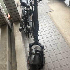 中古　電動アシスト自転車 折りたたみ自転車 ファットバイク 走行距離150キロ　充電器付き　手渡しのみ　東大阪市の画像