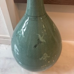 磁器の花瓶の画像