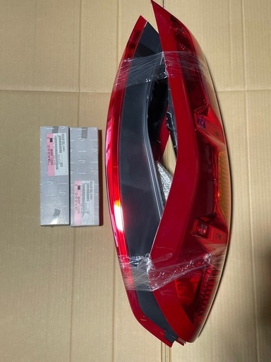 usdm 
エクストレイルt31 t31 テールランプ テールレンズ 前期 後期 dnt31