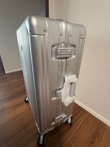【新品未使用】【非売品】65Lメルセデスベンツ アルミスーツケース