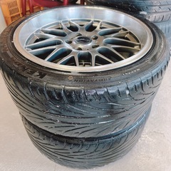 2本　ホイールの画像