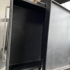 美容室用ワゴンの画像