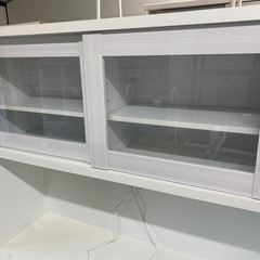 ２面食器棚ホワイトの画像
