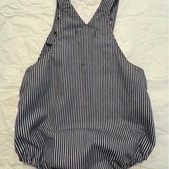 赤ちゃんオーバーオール　ロンパースの画像