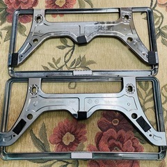 スズキ 純正 ナンバーフレーム 中古 前後セットの画像