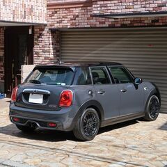 検査8年7月クーパーS 5ドア ターボ/LEDヘッドライト/デイライト/HDDナビ/Bluetoothオーディオ/リアカメラ/ディーラー整備点検記録簿/MINI/ETCの画像